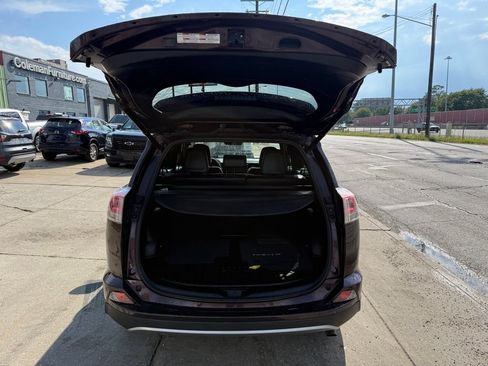 Used 2017 Toyota RAV4 SE w/ Power Extra Value Package AWD/4WD image 18