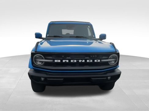 Used 2023 Ford Bronco Outer Banks AWD/4WD image 3