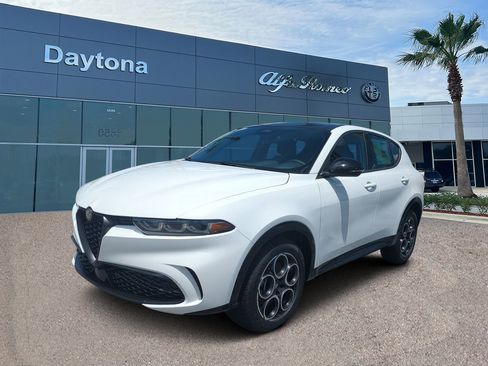 New 2025 Alfa Romeo Tonale image 7