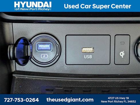 Used 2023 Hyundai Kona Limited AWD/4WD image 26