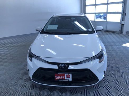 Used 2025 Toyota Corolla LE image 15