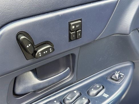 Used 1996 Ford Crown Victoria LX image 16