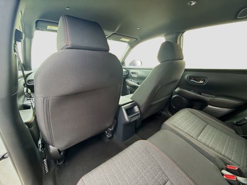 Certified 2025 Honda HR-V Sport image 23