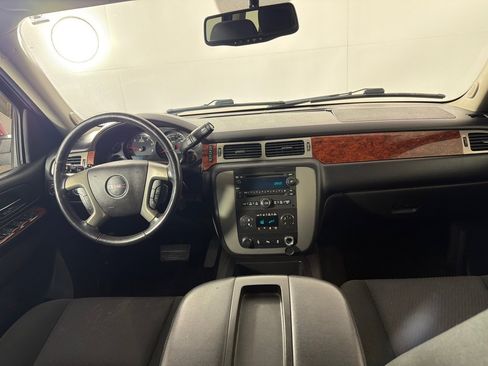 Used 2013 GMC Yukon SLE w/ Convenience Package AWD/4WD image 25
