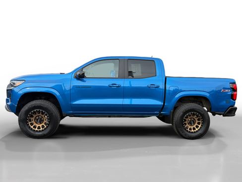 Used 2023 Chevrolet Colorado Z71 w/ Z71 Convenience Package 2 image 2