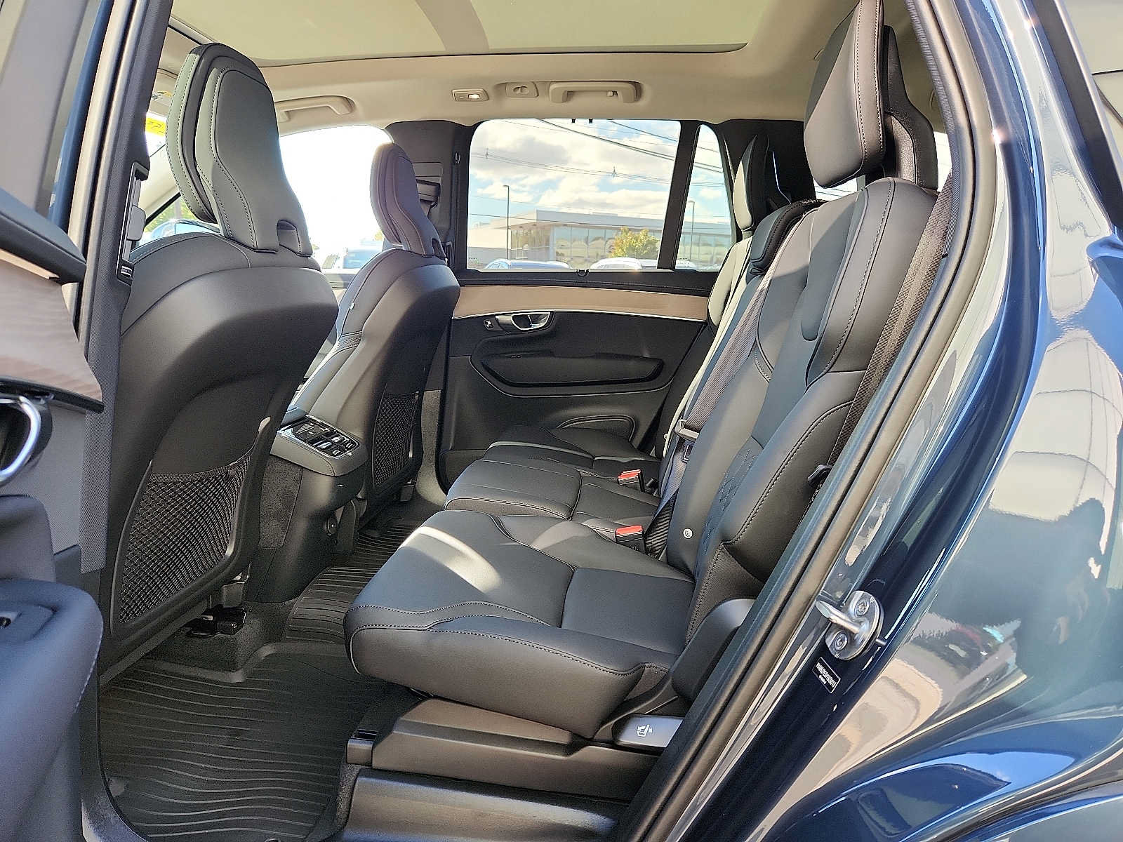 Used 2027 Volvo XC90 B6 Plus AWD/4WD image 10