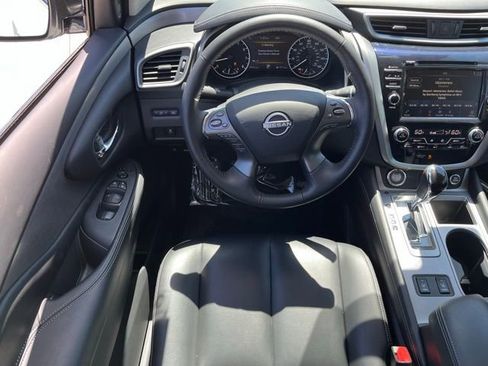 Used 2024 Nissan Murano SV w/ SV Midnight Edition Package image 12