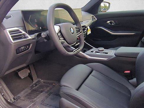 Used 2026 BMW 330i Sedan w/ Premium Package image 10