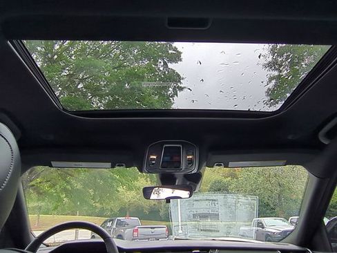 New 2025 Jeep Grand Cherokee L Altitude image 30