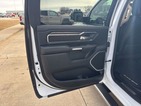 Used 2020 RAM 1500 Laramie image 17