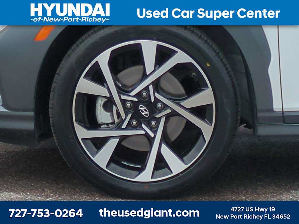 Certified 2023 Hyundai Kona Limited AWD/4WD image 10