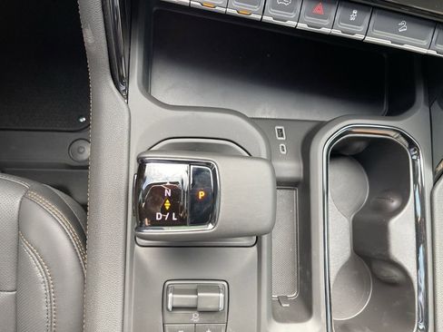 New 2026 GMC Sierra 1500 AT4 w/ Technology Package AWD/4WD image 16