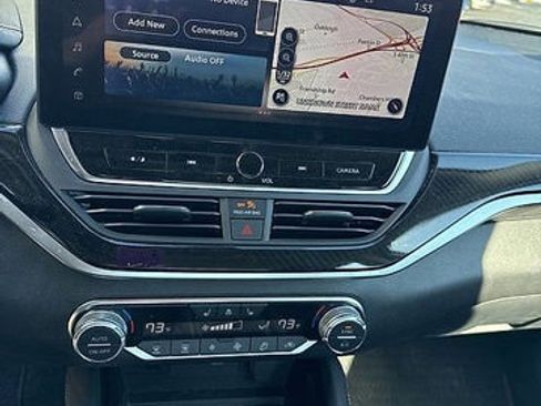 Used 2023 Nissan Altima 2.0 SR image 17