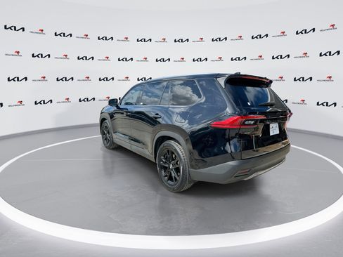 Used 2024 Toyota Grand Highlander Limited image 6