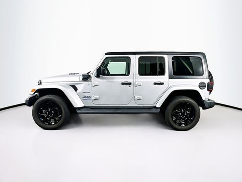 Used 2023 Jeep Wrangler Unlimited Sahara w/ Cold Weather Group AWD/4WD image 4