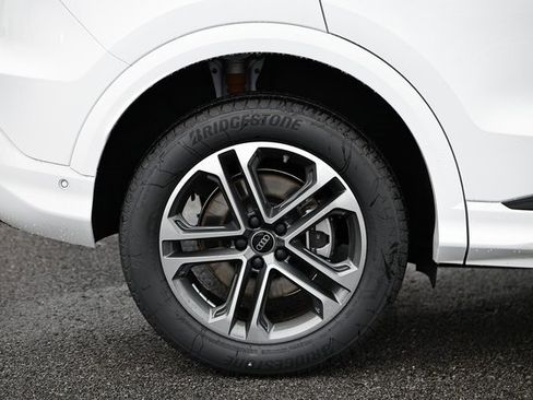 New 2025 Audi Q5 2.0T Premium image 6