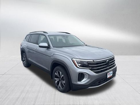 New 2026 Volkswagen Atlas SE image 7