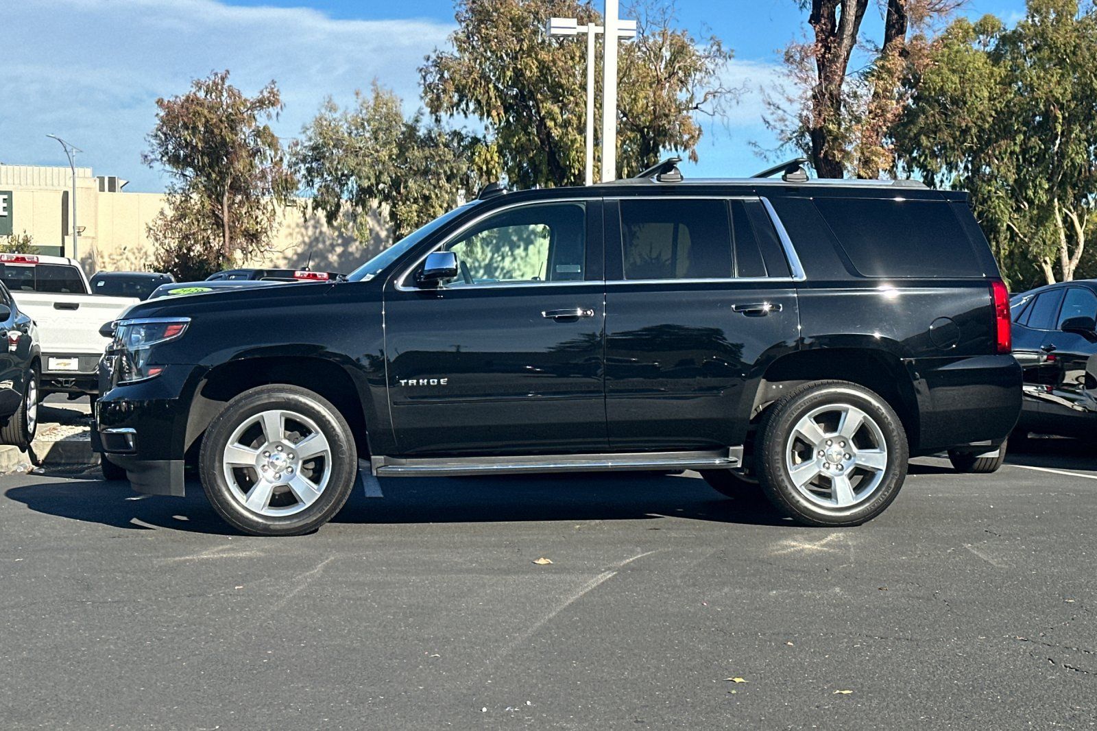 Used 2020 Chevrolet Tahoe Premier AWD/4WD image 8