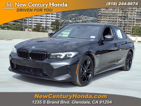 Used 2023 BMW 330e w/ M Sport Package RWD image 1