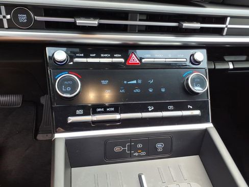 New 2026 Hyundai Santa Fe SE image 23