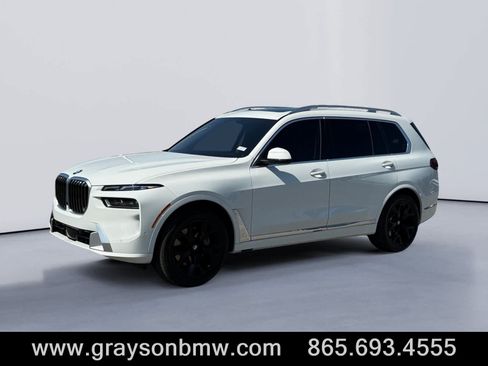 Used 2024 BMW X7 xDrive40i AWD/4WD image 7