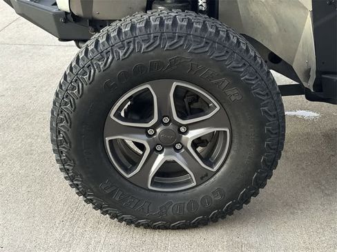 Used 2019 Jeep Wrangler Unlimited Sport S image 9