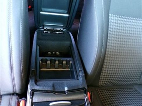 Used 2022 Dodge Charger GT w/ Blacktop Package RWD image 33