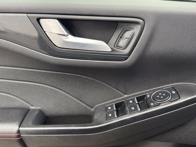 Used 2024 Ford Escape ST-Line AWD/4WD image 9