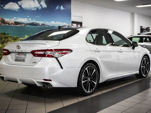 Used 2018 Toyota Camry XSE w/ Driver Assist Package FWD image 6