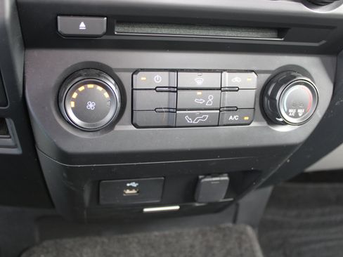 Used 2018 Ford F150 XL w/ Equipment Group 101A Mid RWD image 19