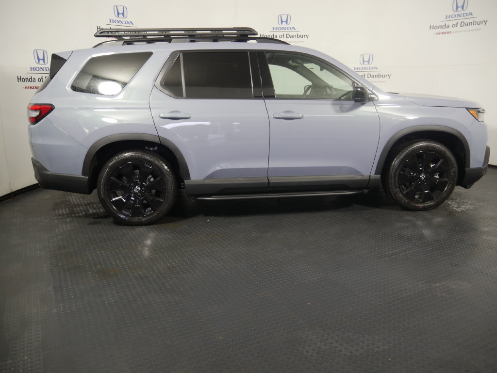 New 2026 Honda Pilot Black Edition image 3