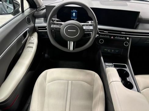 Used 2025 Hyundai Sonata SEL image 12