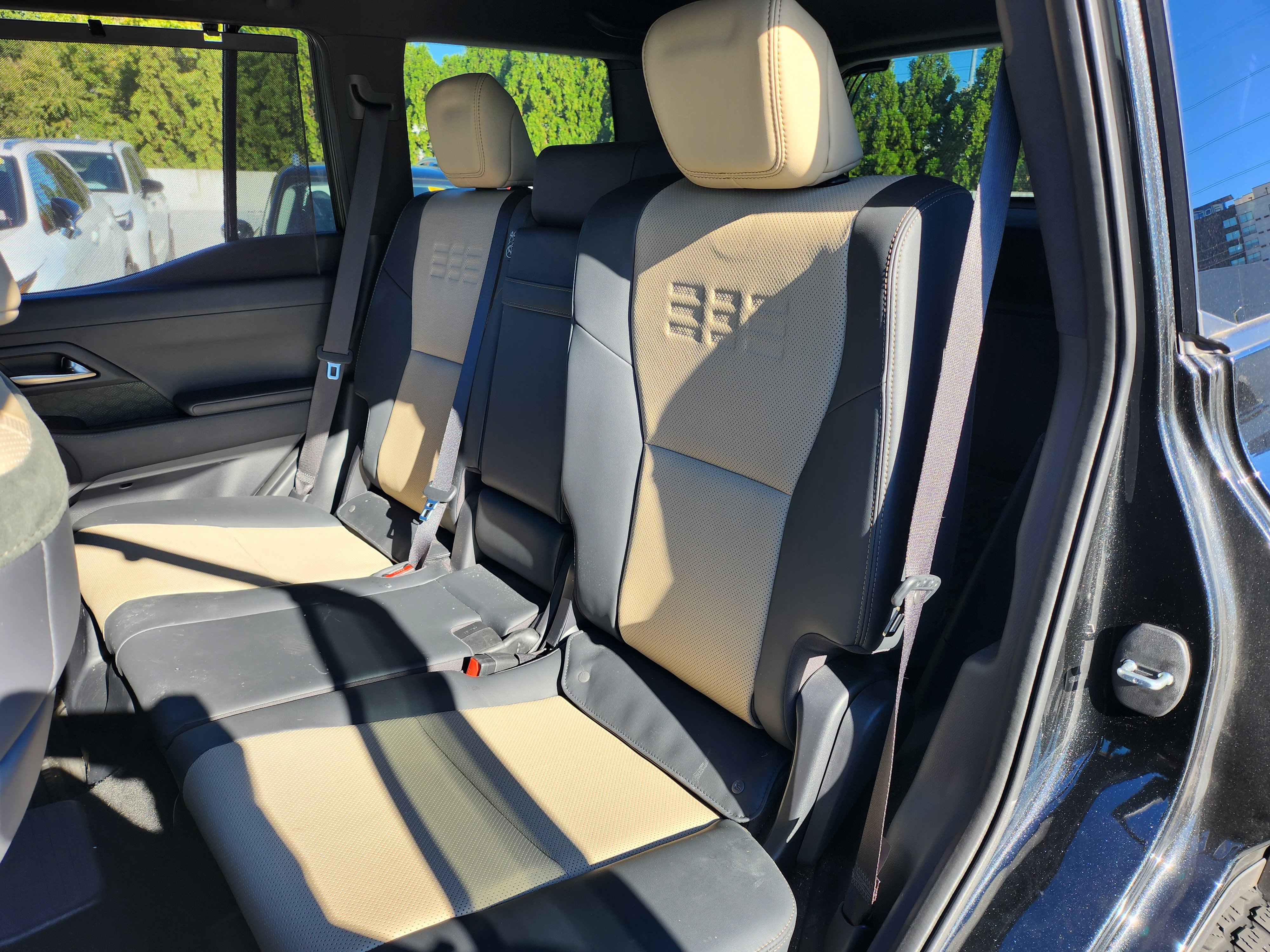 Used 2024 Lexus GX 550 AWD/4WD image 21