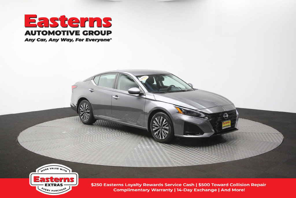Used 2023 Nissan Altima 2.5 SV FWD image 51