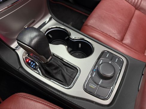 Used 2017 Jeep Grand Cherokee SRT AWD/4WD image 21