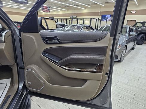 Used 2020 Chevrolet Tahoe LT RWD image 45
