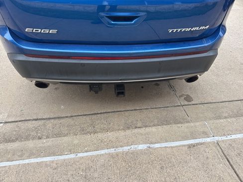 Used 2018 Ford Edge Titanium w/ Technology Package image 7