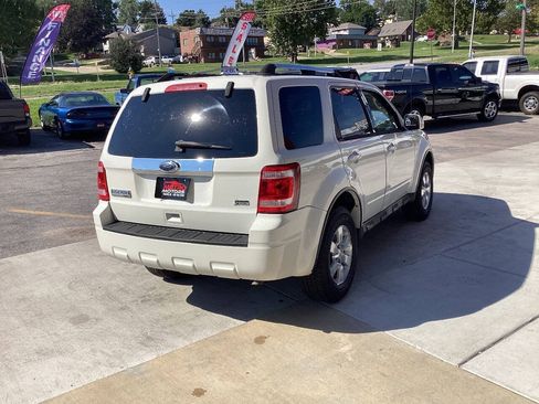 Used 2010 Ford Escape Limited AWD/4WD image 4