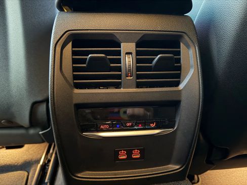 Used 2021 BMW M4 Competition w/ M Carbon Exterior Package image 32