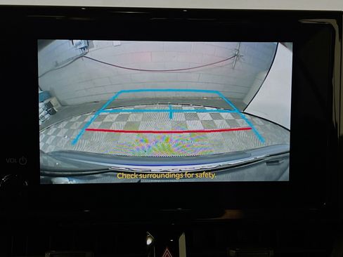 Used 2025 Toyota Corolla SE w/ Convenience Package FWD image 28