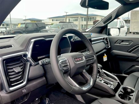 New 2025 GMC Canyon Elevation w/ Convenience Package image 10