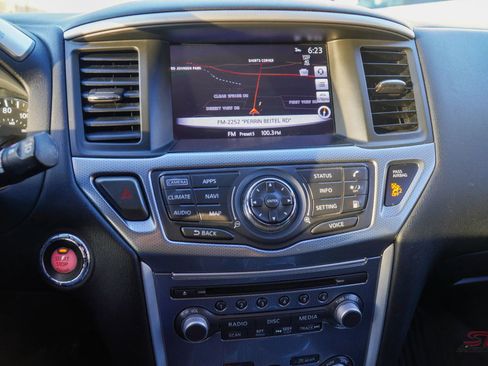 Used 2019 Nissan Pathfinder SL image 23