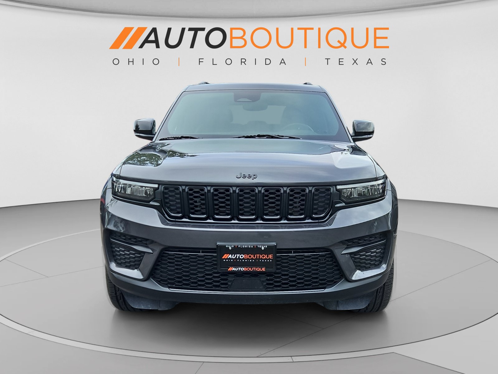 Used 2022 Jeep Grand Cherokee Altitude AWD/4WD image 8