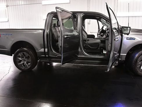 Used 2025 Ford F150 Lightning Flash AWD/4WD image 33