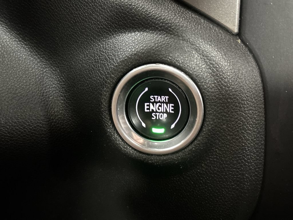 Certified 2021 Chevrolet Silverado 1500 RST AWD/4WD image 20
