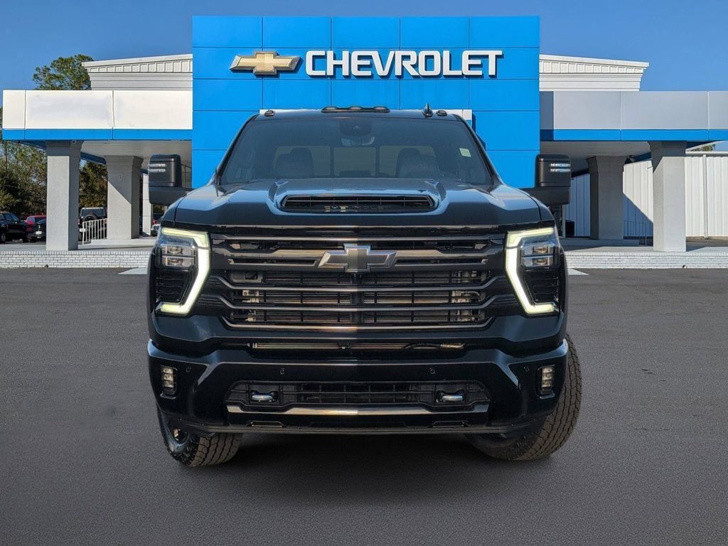 New 2026 Chevrolet Silverado 2500 High Country w/ High Country Premium Package AWD/4WD image 9