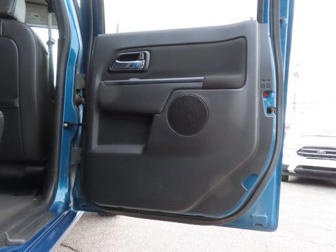 Used 2011 Chevrolet Colorado LT AWD/4WD image 35