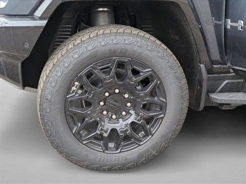 New 2026 GMC Hummer EV 2X image 19