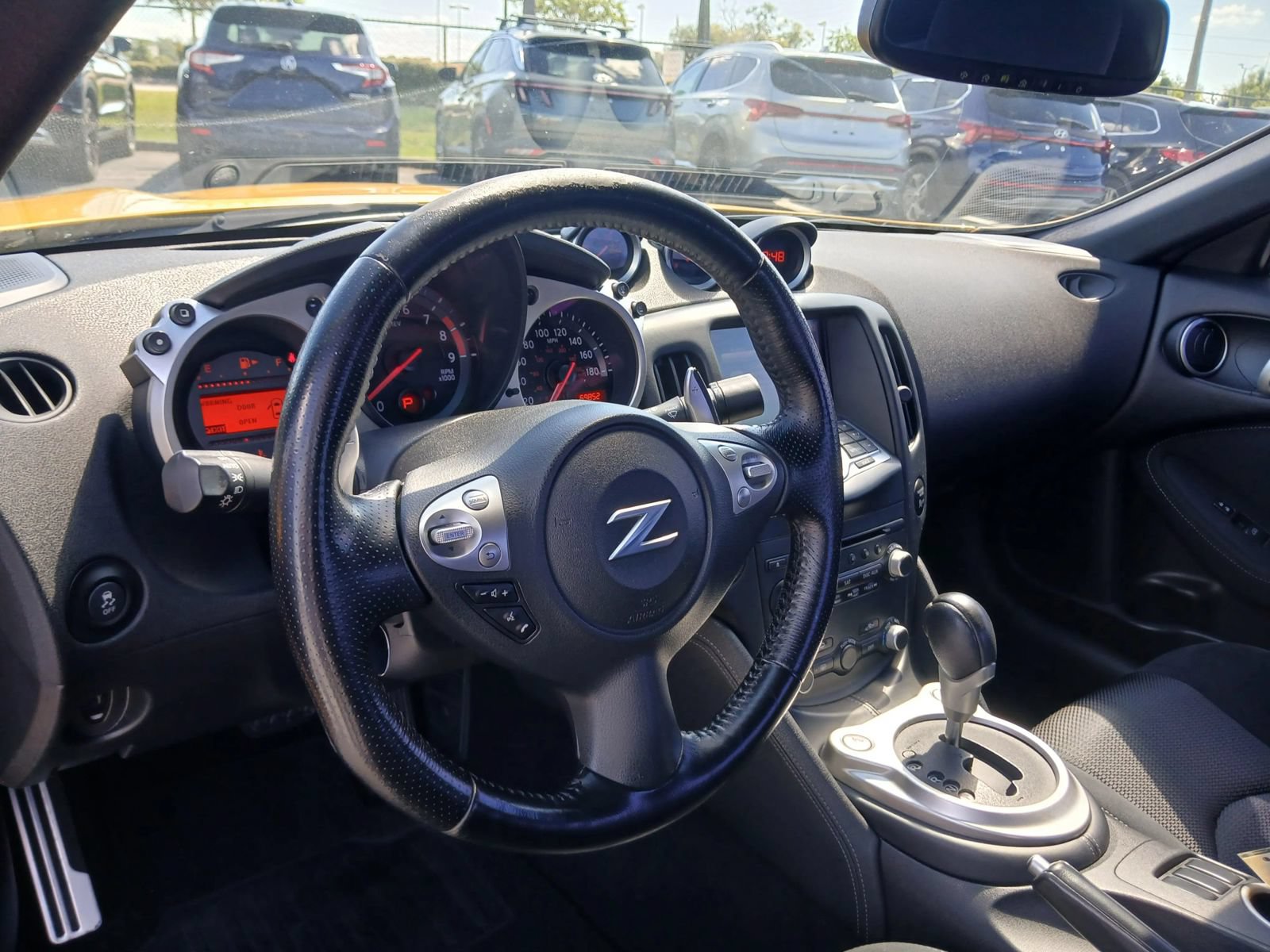 Used 2017 Nissan 370Z Coupe RWD image 7