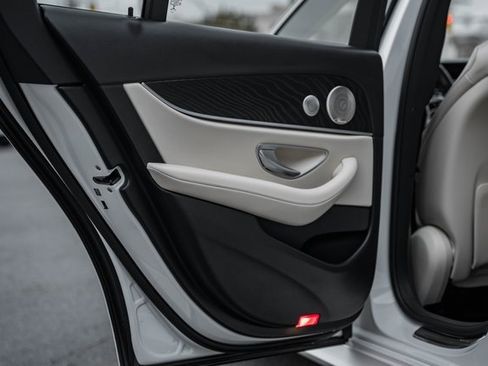 Used 2023 Mercedes-Benz E 350 E 350 w/ Premium Package image 34